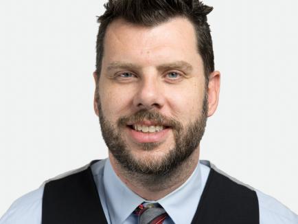 Headshot picture of Chris Foster