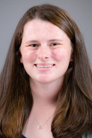 Head shot picture of Elizabeth McCague